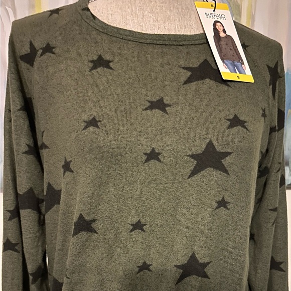 Buffalo David Bitton Sweaters - NWT S BUFFALO sweater by David Bitton in army green with black stars 3/4 sleeves